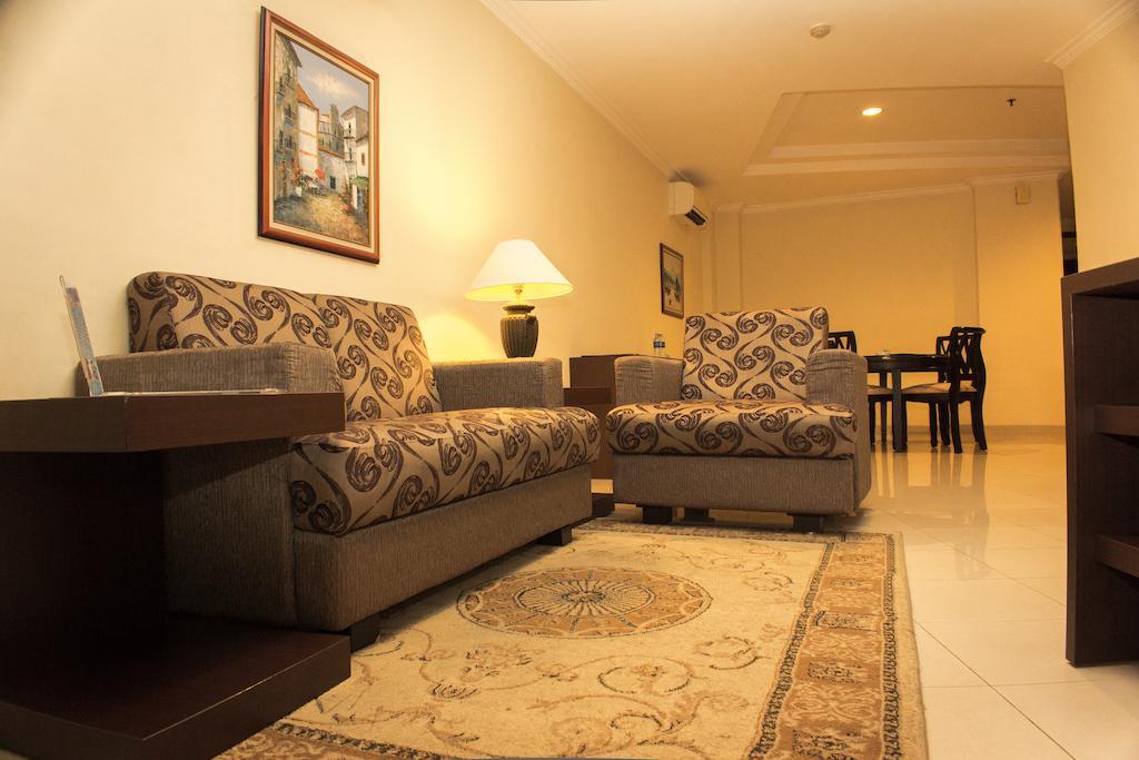 Travellers Suites Serviced Apartments Medan Exterior photo