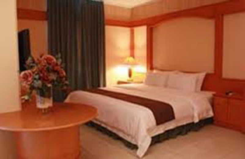 Travellers Suites Serviced Apartments Medan Exterior photo